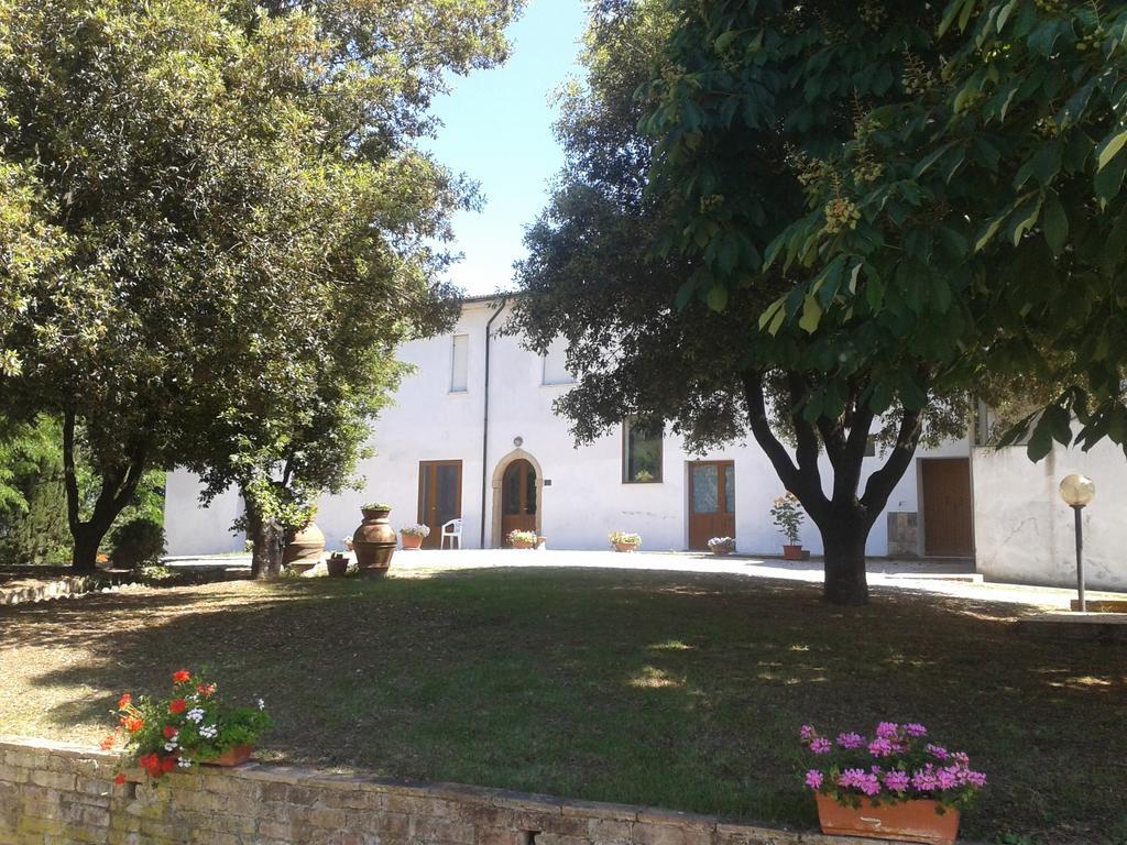 Agriturismo Santa Chiara Pomarance Exterior foto